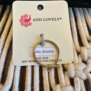 And Lovely Gold Twist Women's Ring size 7 NWT‎